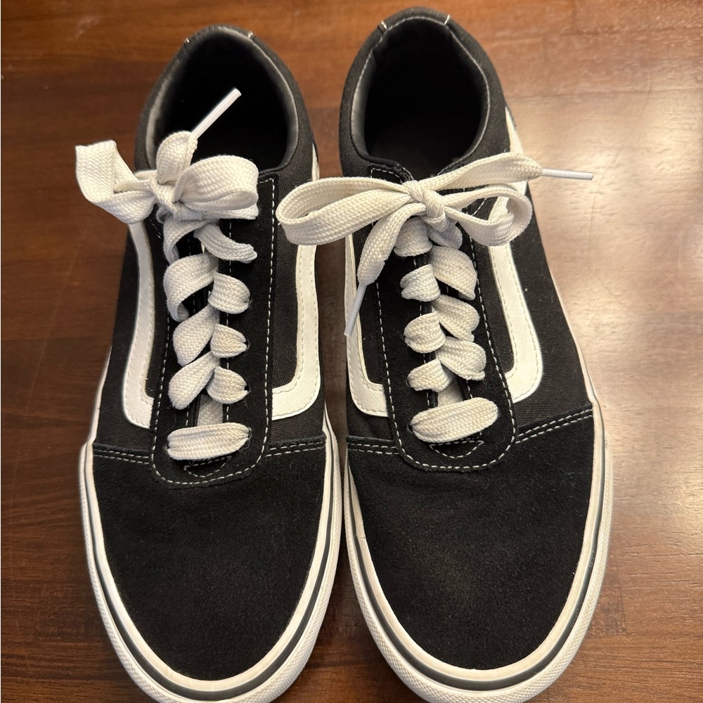 Vans Old Skool Black and White Sneakers - women’s 8